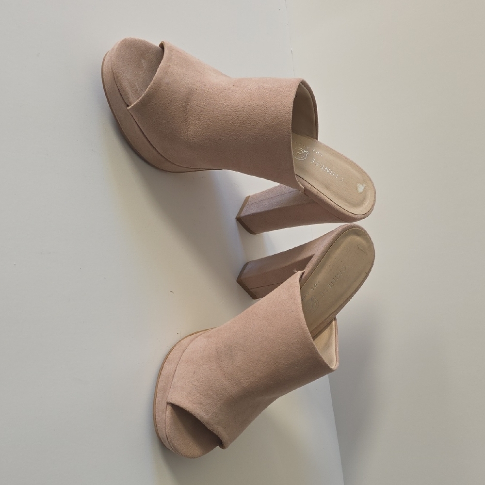 Elegant Women's Peep-Toe Mules in Blush